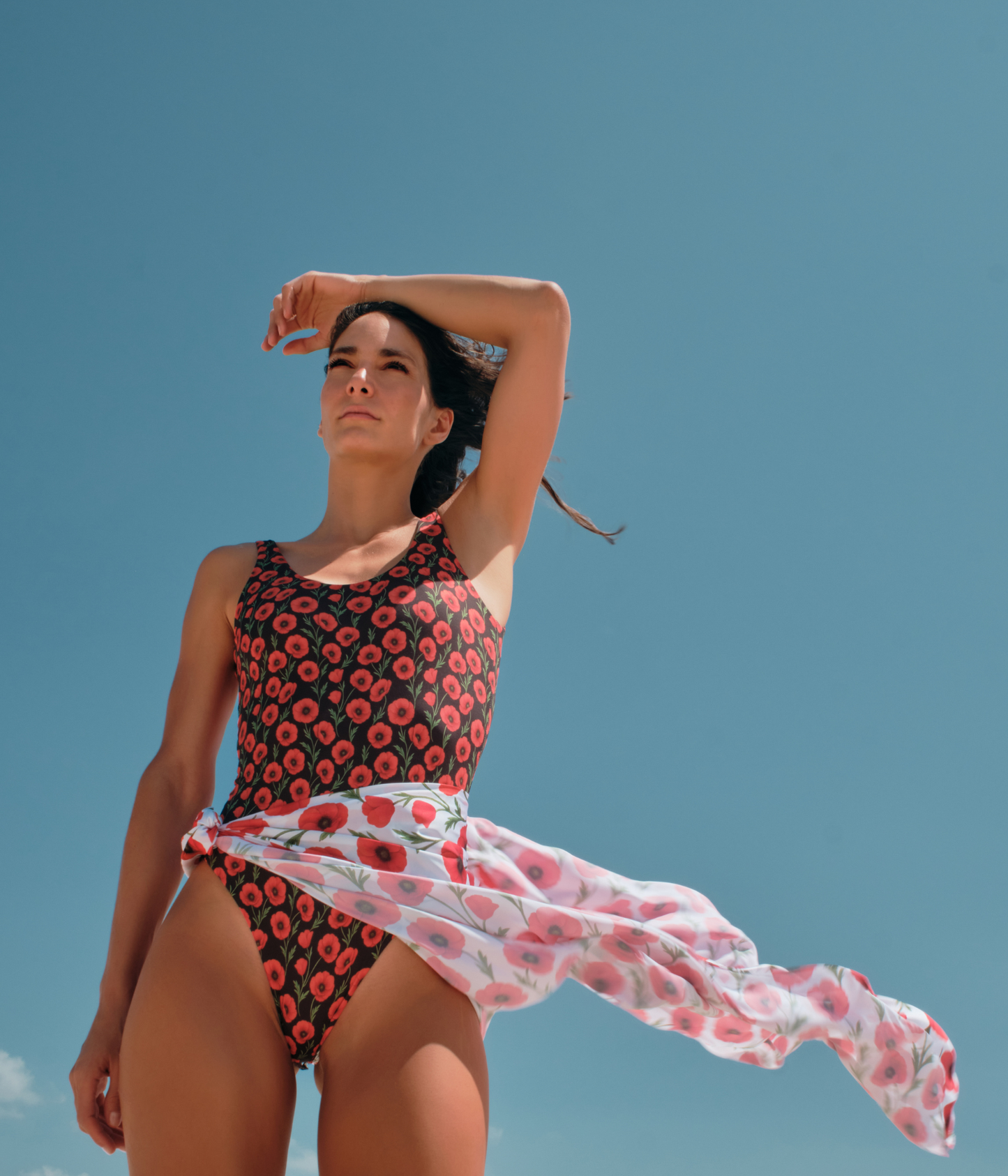 Acacia One Piece Reversible Black Poppy & White Poppy